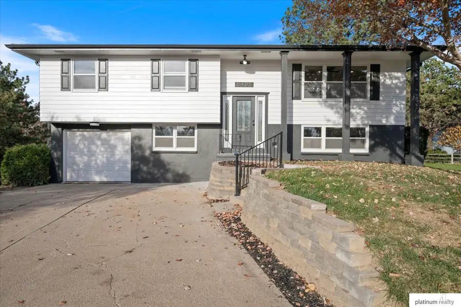 6405 S 75 Avenue Circle, Ralston, NE 68127-0000 - Image #2