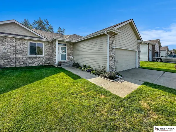 4840 S 77th Street, Lincoln, NE 68516
