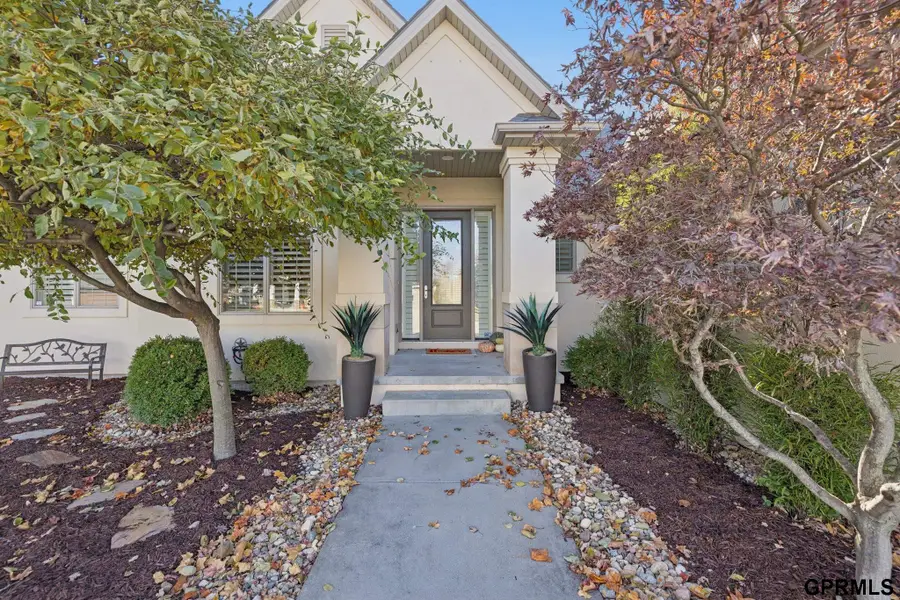 9335 Ravenwood Lane, Lincoln, NE 68526 - Image #2
