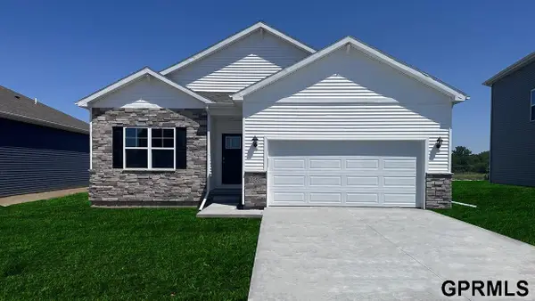 8417 S 176th Avenue, Omaha, NE 68137