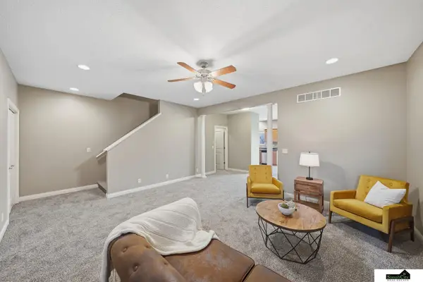 1135 Turtle Creek Road, Lincoln, NE 68521