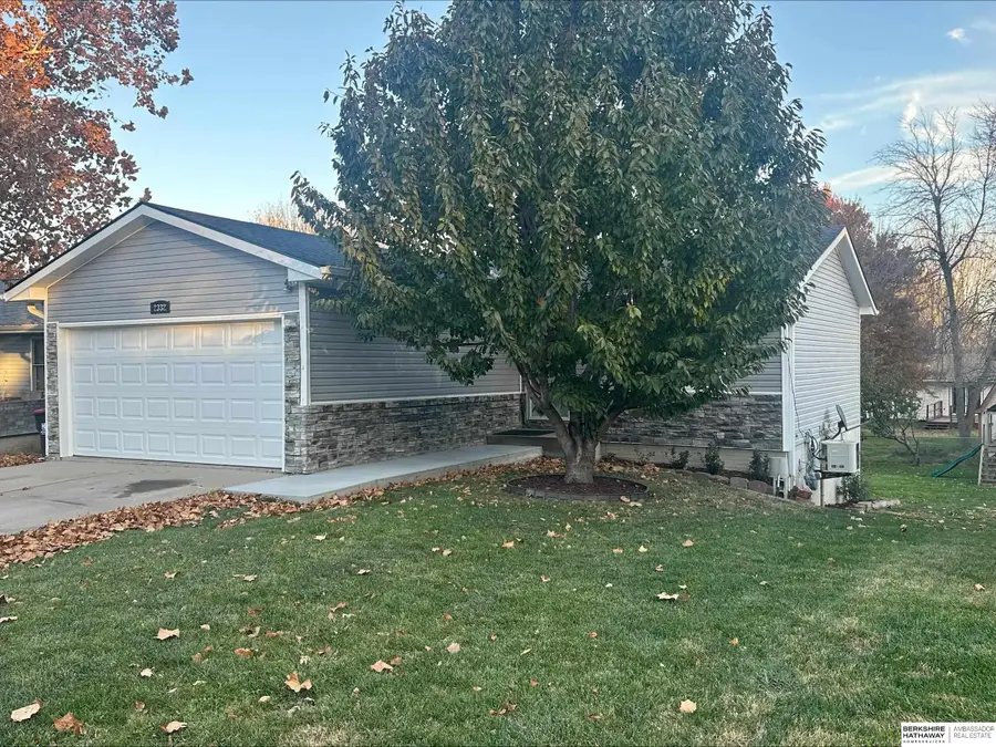 2332 NW 50th Street, Lincoln, NE 68524 - Image #2