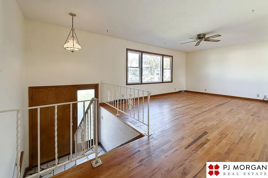 9617 Larimore Avenue, Omaha, NE 68134 - Image #3