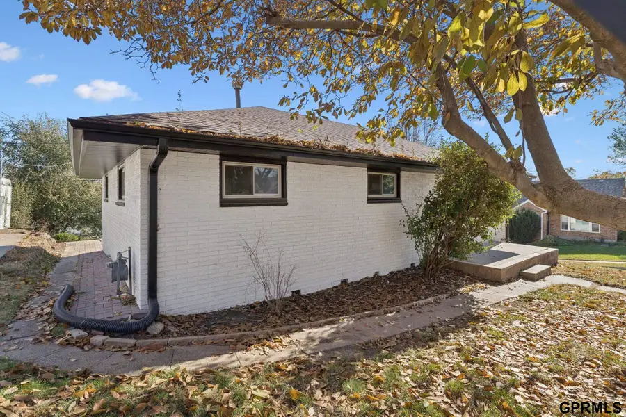 1427 S 52nd Street, Omaha, NE 68106 - Image #3