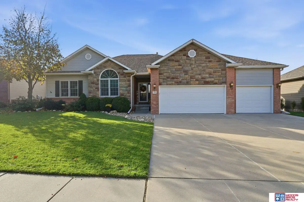 7725 Tropp Ridge Drive, Lincoln, NE 68512 - Image #1
