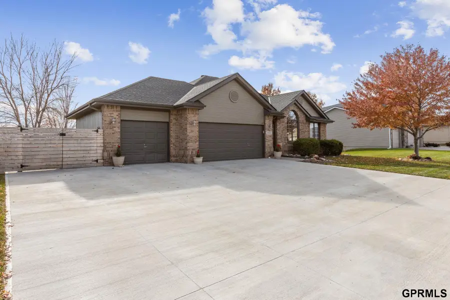 18925 Chandler Street, Omaha, NE 68136 - Image #3