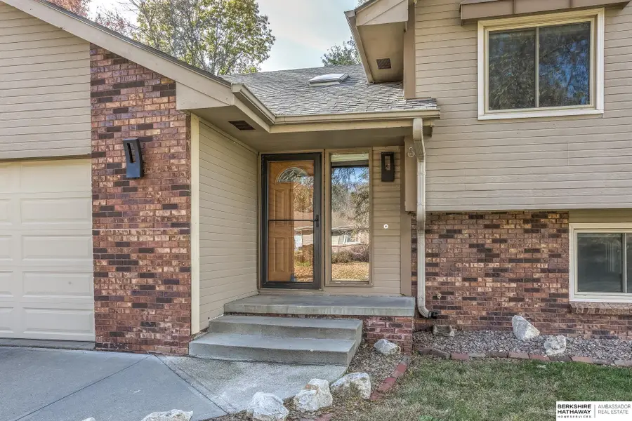 15041 Patterson Circle, Omaha, NE 68137 - Image #3