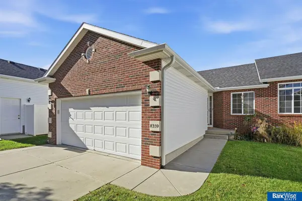 8359 S Tularosa Court, Lincoln, NE 68516