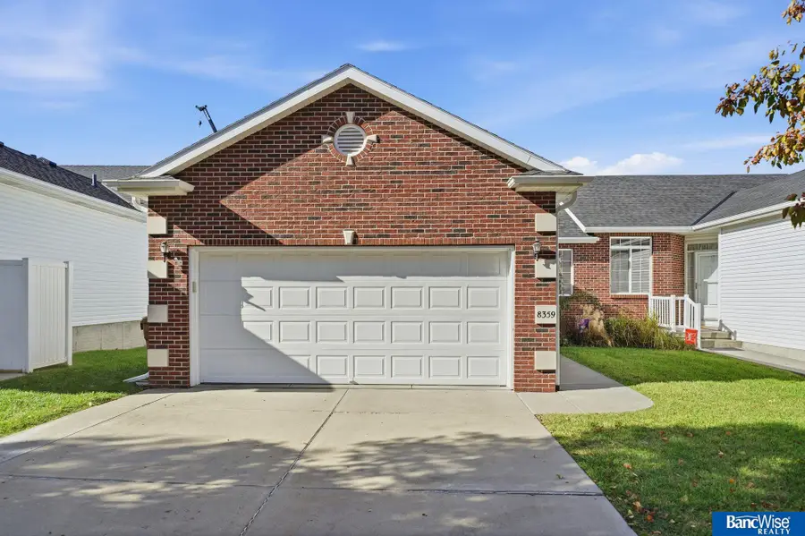 8359 S Tularosa Court, Lincoln, NE 68516 - Image #2
