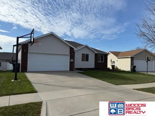 8219 S 17th Street, Lincoln, NE 68512 - Image #2