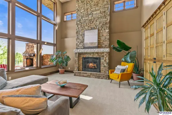 4724 Coffey Street, Papillion, NE 68133