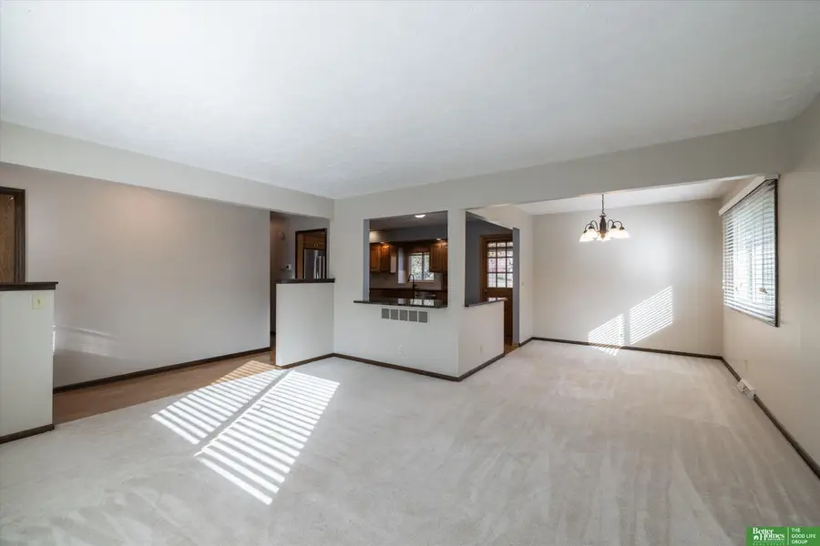 16124 Spring Street, Omaha, NE 68130 - Image #2