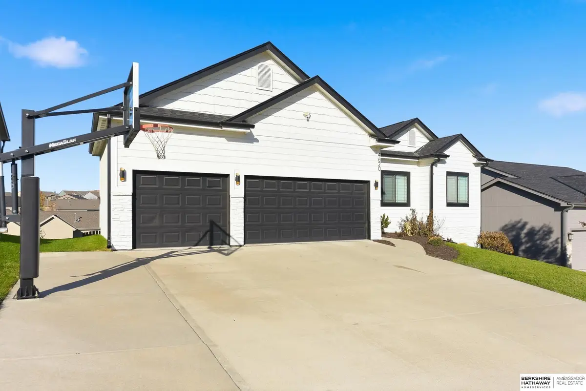 4620 N 175th Street, Omaha, NE 68116 - Image #1