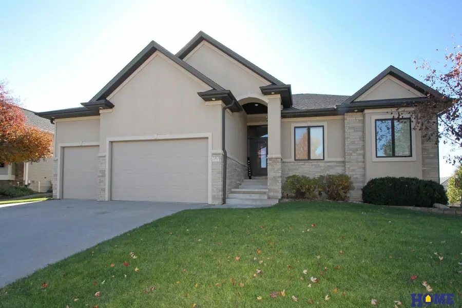 2953 Forest Avenue, Lincoln, NE 68516 - Image #2