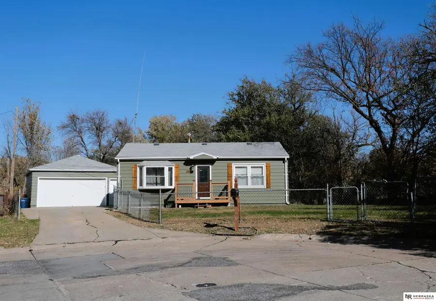 3902 Overlook Circle, Bellevue, NE 68147 - Image #3