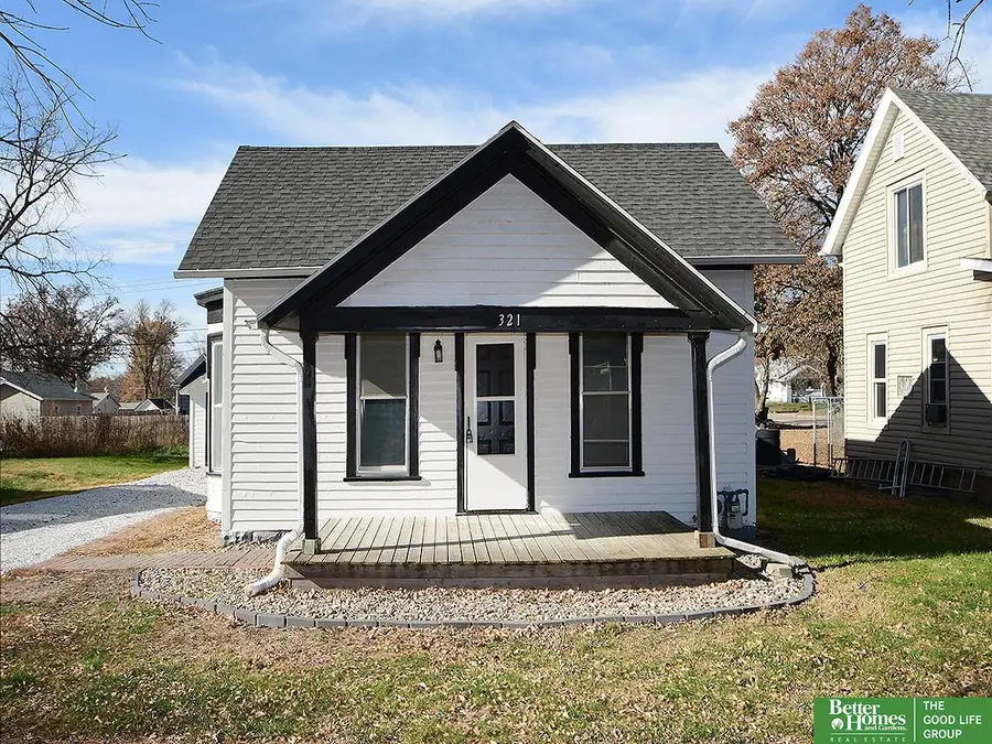 321 N Iowa Avenue N, York, NE 68467 - Image #3