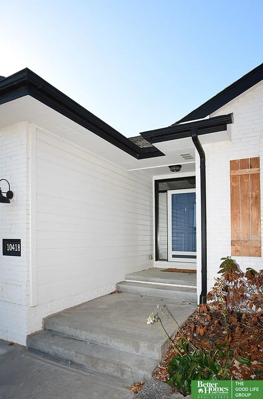 10418 Spyglass Drive, Richland Viii, NE 68136 - Image #3