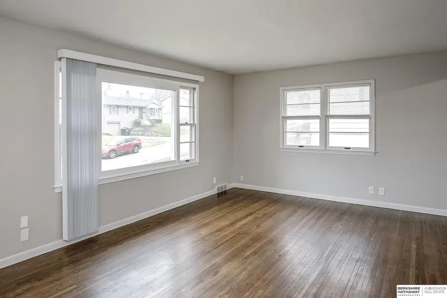 7625 Ontario Street, Omaha, NE 68124 - Image #3