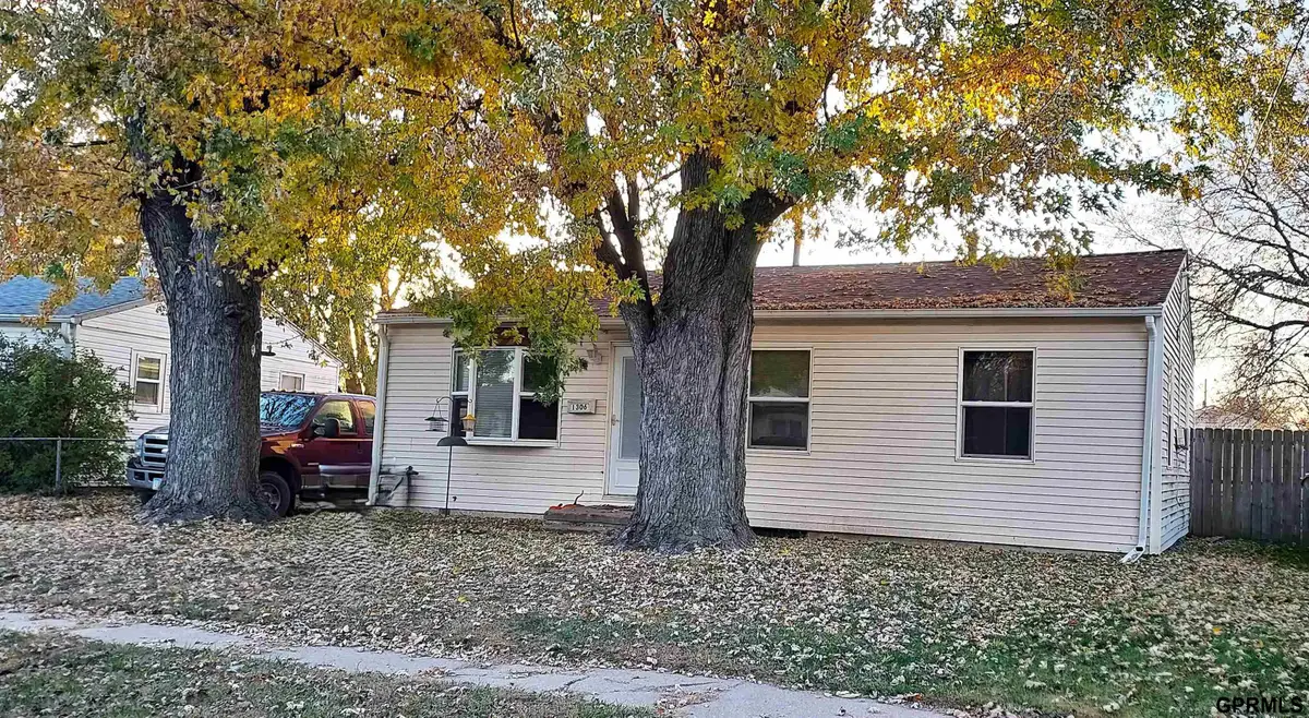 1306 N 19th Street, Council Bluffs, IA 51501 - #1