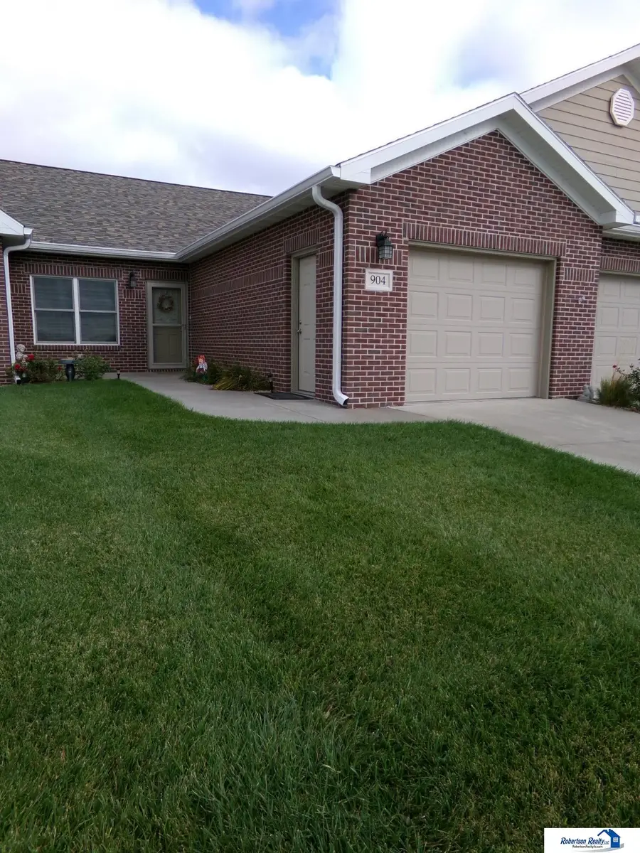 904 Meadow Street, Beatrice, NE 68310 - Image #3