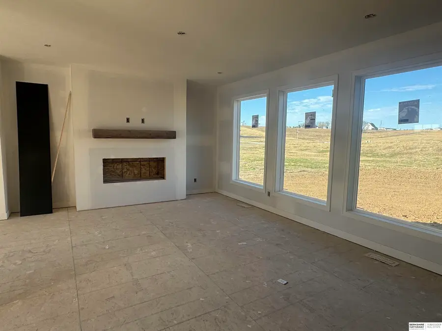 18322 Schirra Street, Gretna, NE 68028 - Image #3