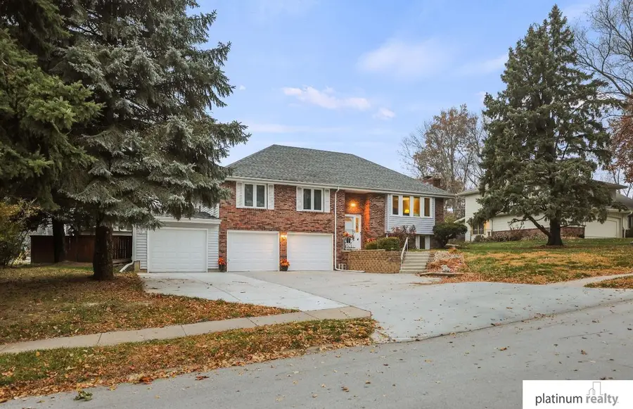 1028 S 217th Avenue, Omaha, NE 68022 - Image #2