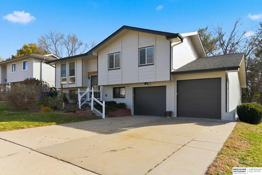 13437 Redwood Street, Omaha, NE 68138 - Image #2
