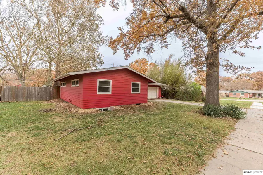 3115 Shirley Court, Lincoln, NE 68507 - Image #2