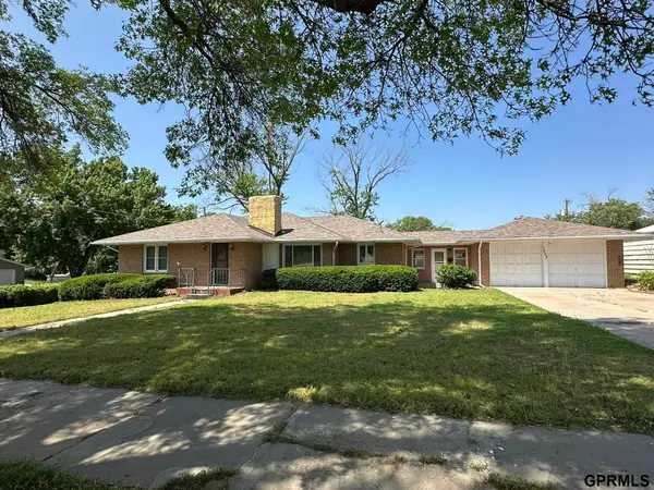 1003 J Street, Fairbury, NE 68352