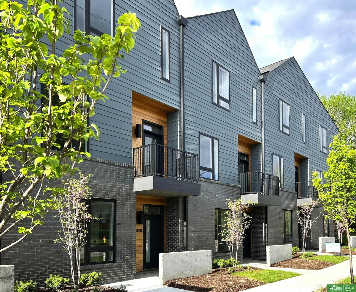 5321 Elmwood Plaza, Omaha, NE 68106 - Image #1