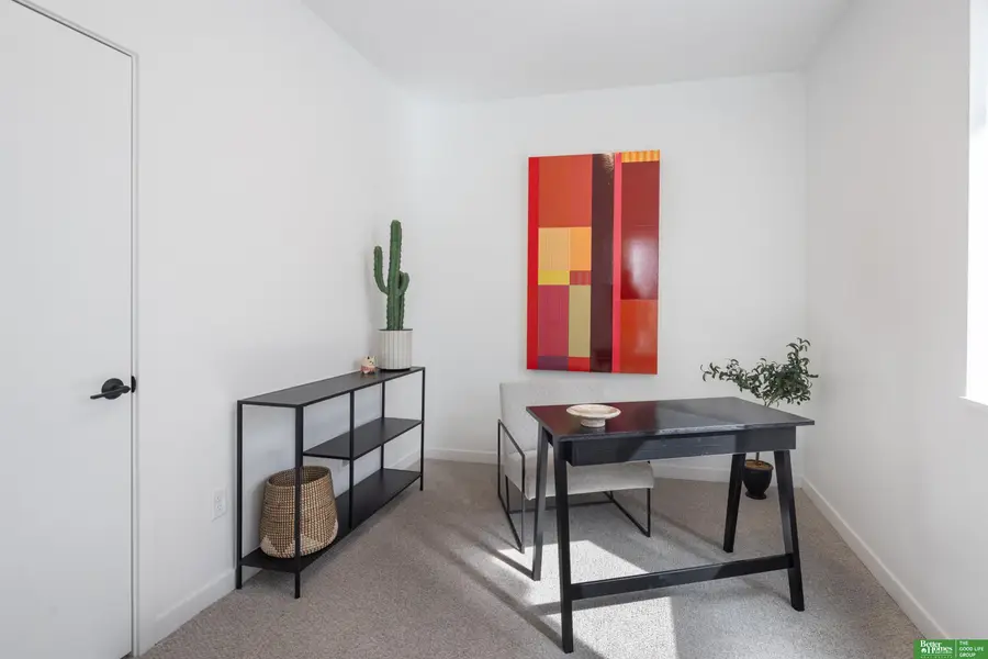 5321 Elmwood Plaza, Omaha, NE 68106 - Image #3