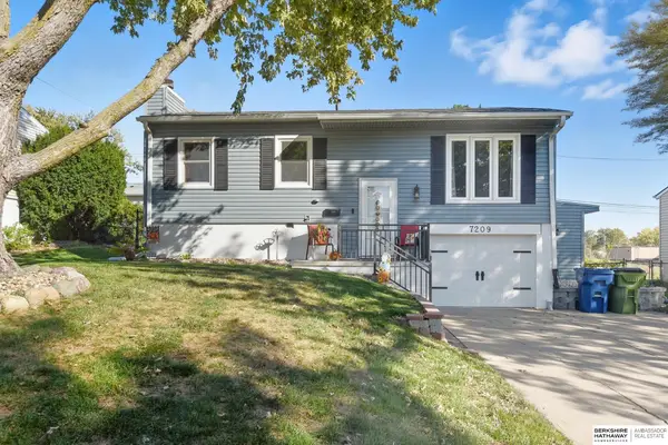 7209 S 81st Street, La Vista, NE 68128