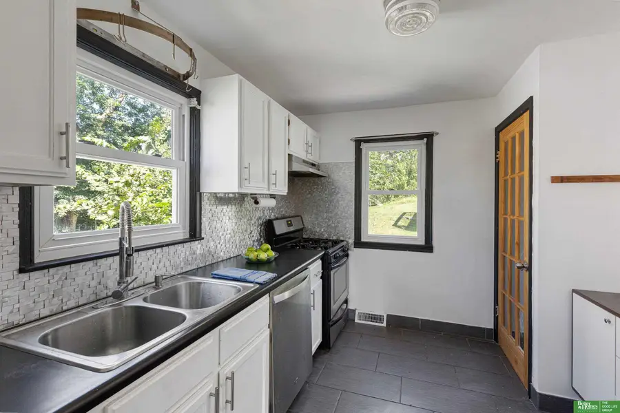 4328 Larimore Avenue, Omaha, NE 68111 - Image #3