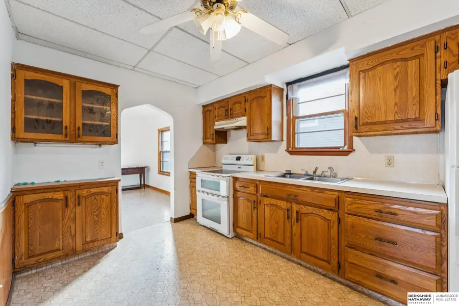 2428 S 19th Street, Omaha, NE 68108 - Image #2