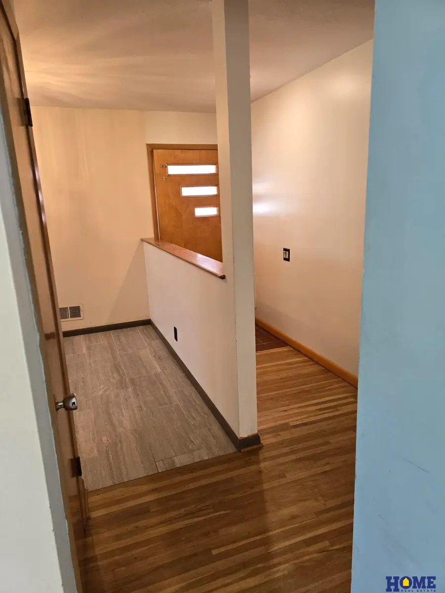 529 Skyway Road, Lincoln, NE 68505 - Image #3