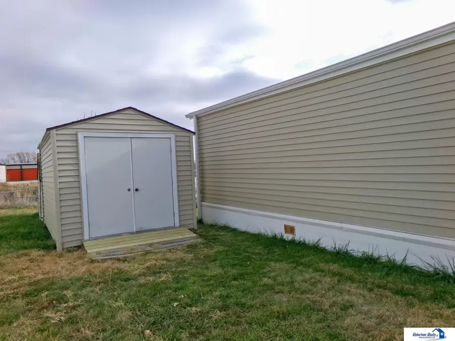 2408 Arapahoe Trail, Beatrice, NE 68310 - Image #2