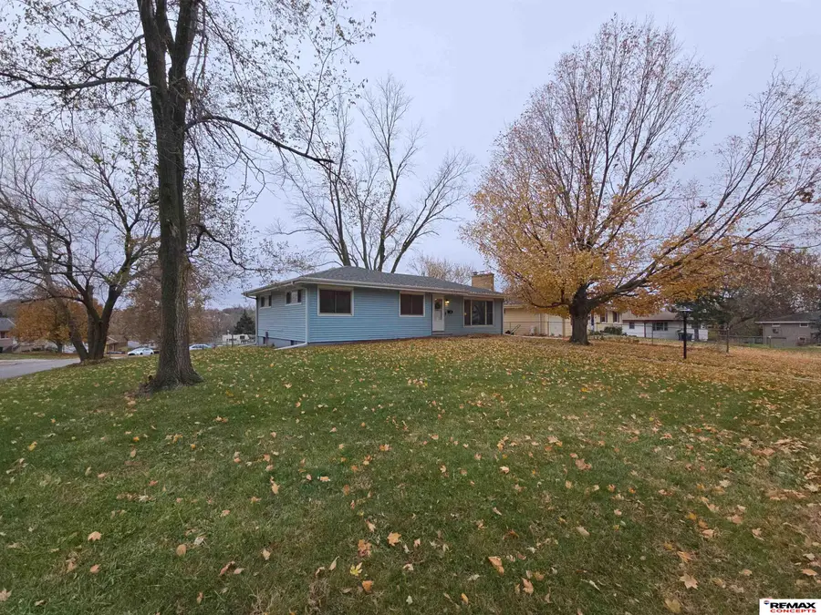6155 Ogden Street, Omaha, NE 68104 - Image #2
