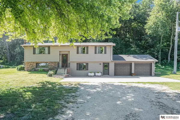 2705 Linwood Road, Morse Bluff, NE 68648