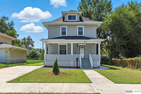 1619 Pinkney Street, Omaha, NE 68110