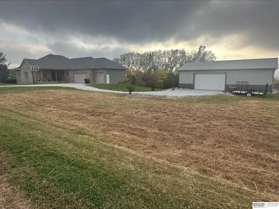 17001 Leisure Court, Hickman, NE 68372 - Image #2