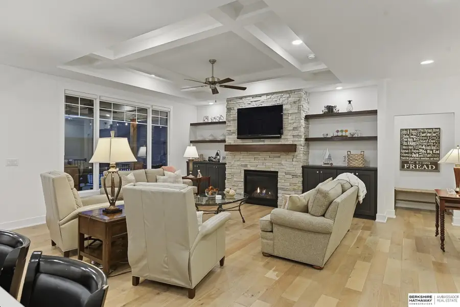 21714 K Street, Elkhorn, NE 68022 - Image #2