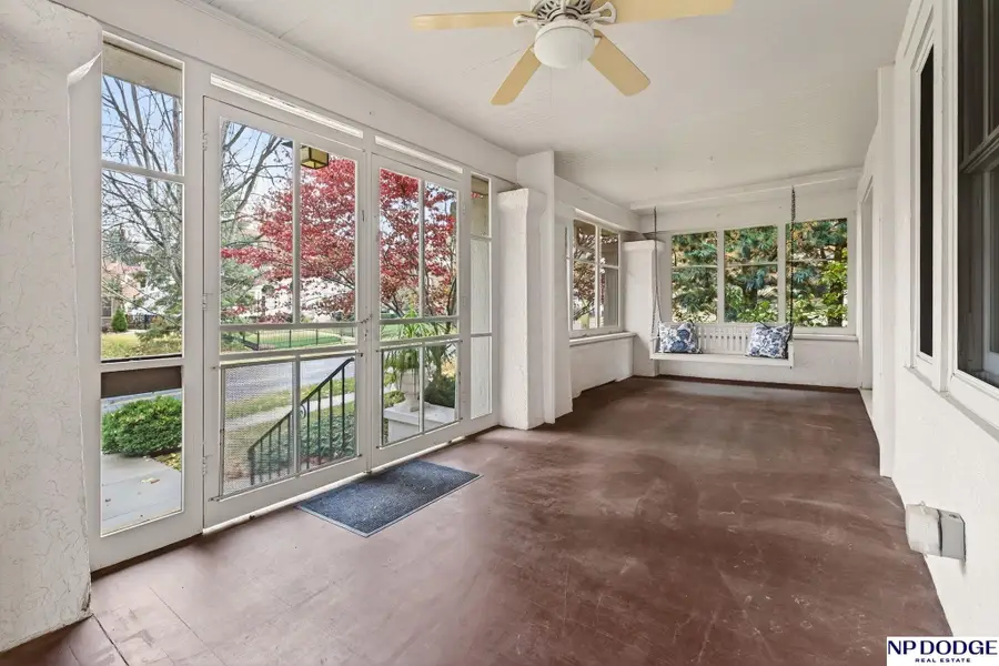 320 S 52nd Street, Omaha, NE 68132 - Image #2