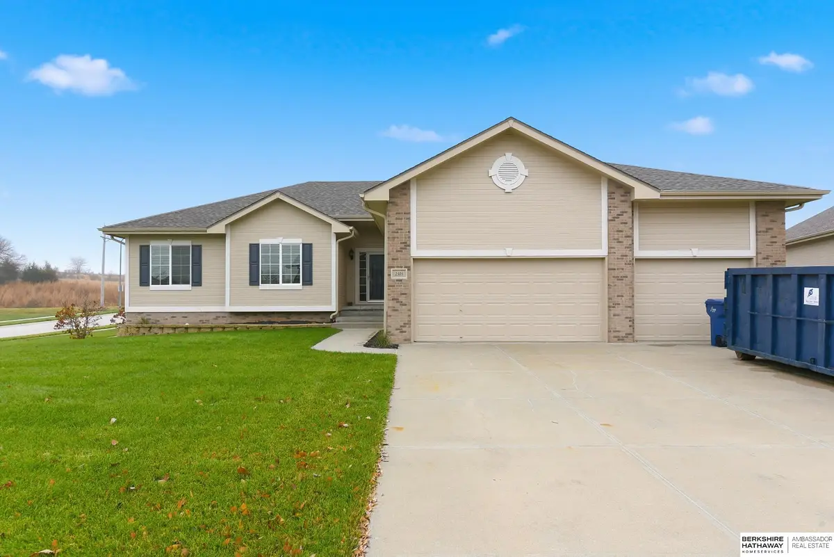 2303 Oriole Drive, Bellevue, NE 68123 - Image #1