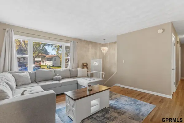 7813 Arends Circle, Bellevue, NE 68147