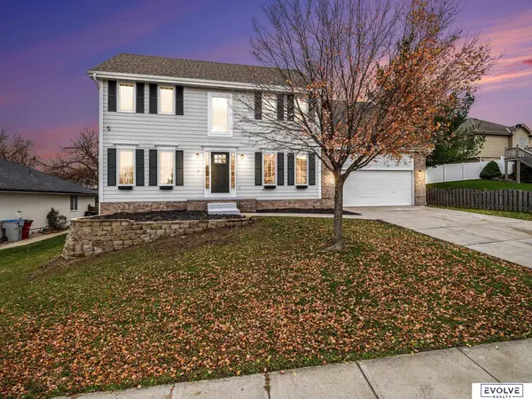 15721 Timberlane Drive, Omaha, NE 68136