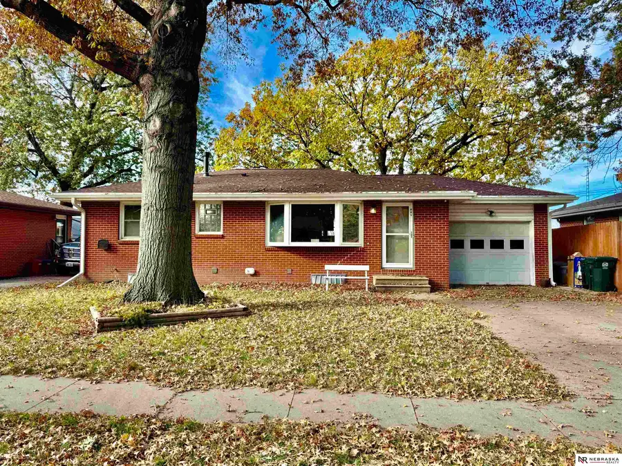641 N 67th Street, Lincoln, NE 68505 - Image #2