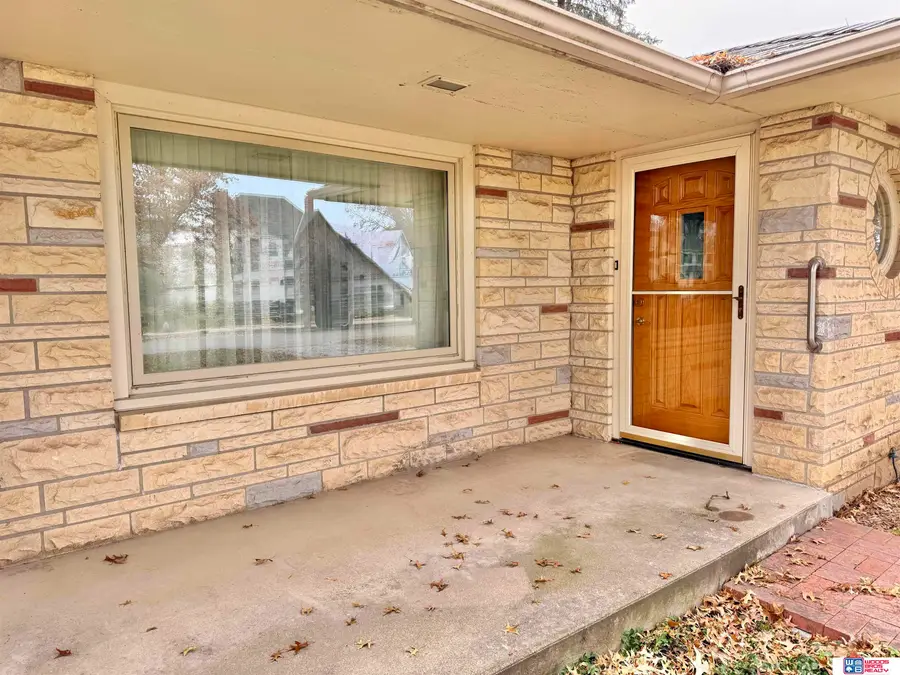 1127 N 5th Street, Seward, NE 68434 - Image #2