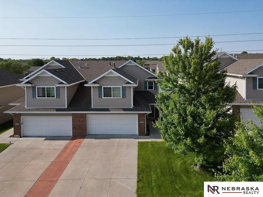 8941 Broken Spoke Drive, Lincoln, NE 68507 - Image #2
