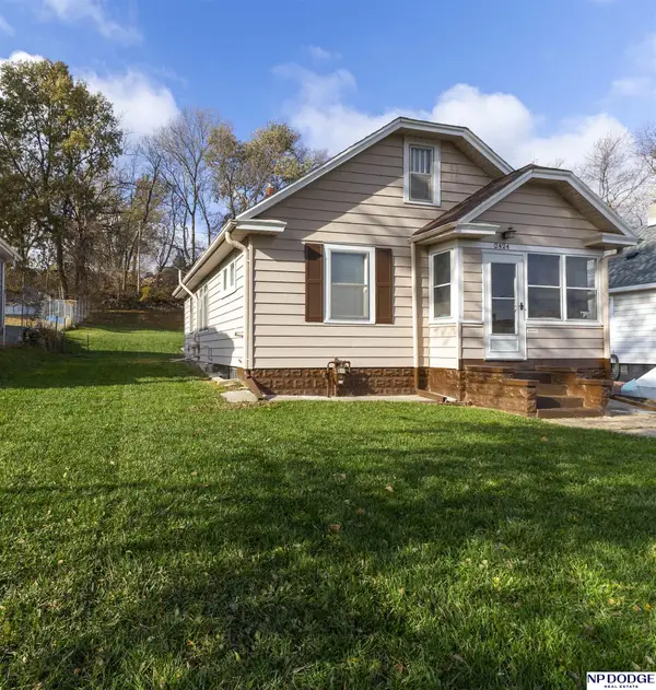 2424 S 23rd Street, Omaha, NE 68108