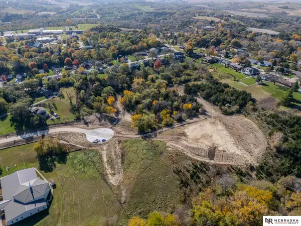 1155 N 28th Avenue, Blair, NE 68008